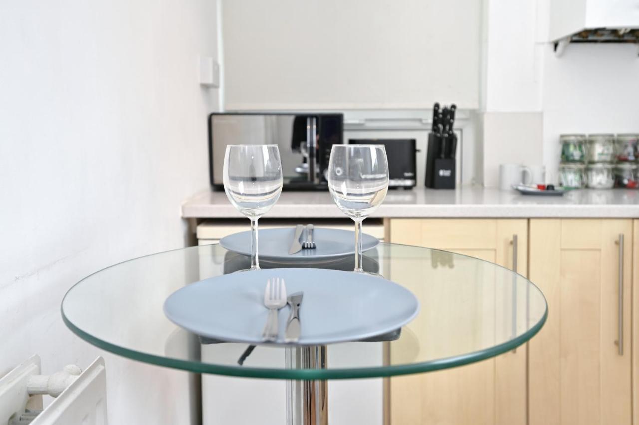Nice Apartment - Great Portland St, Regents Pk, Euston Londra Exterior foto